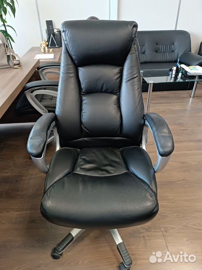 Кресло офисное