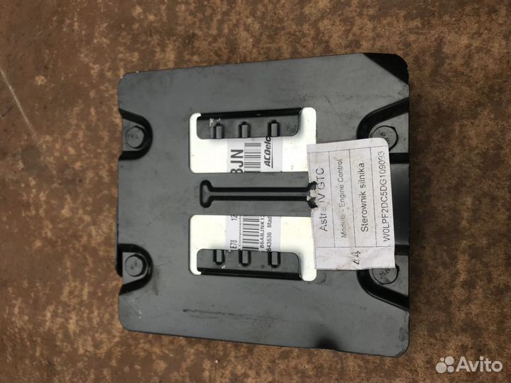 Блок управления двигателем на опель астра GTC 1.4