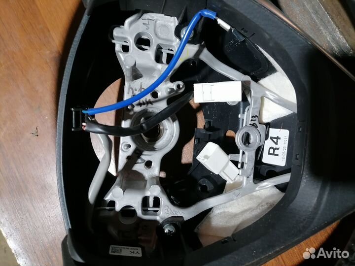 Руль тойота королла Е18 с подогревом