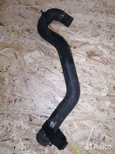 Патрубок ниссан ноут HR16