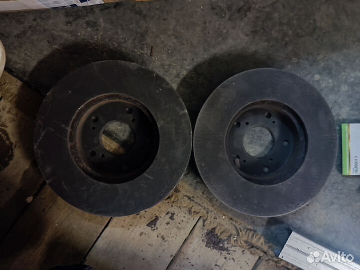 Тормозные диски Brembo передние 09.7932.14