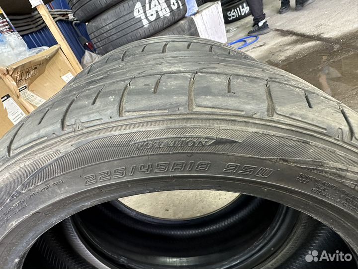 Dunlop Direzza DZ102 225/45 R18 95W
