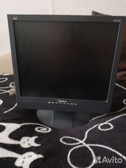 Монитор Viewsonic VG712B