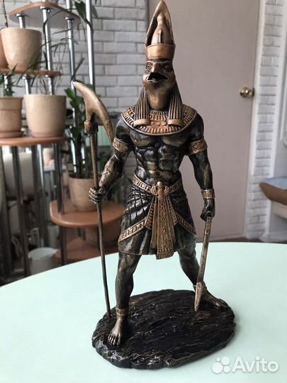 Хор, боги др. Египта, статуэтка