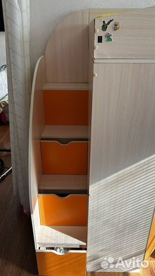 Двухъярусная кровать со столом бу