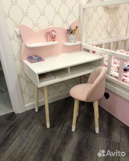 Детский стол и стул