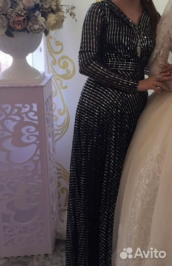 Вечернее платье