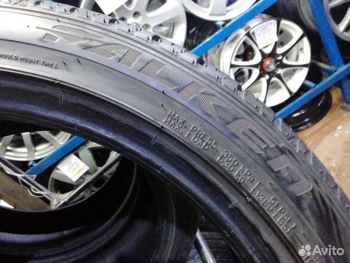 Falken Ziex ZE001 A/S 225/45 R19 92W