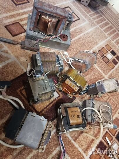 Трансформатор. Микрофон.Запчасти радиолы сириус М