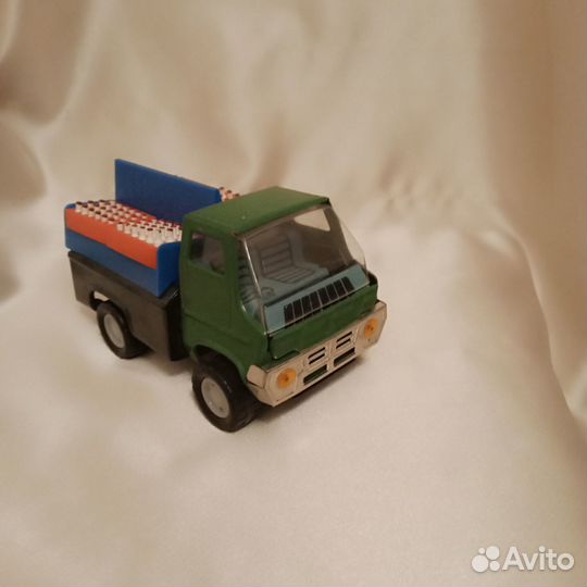 Машина молоковоз