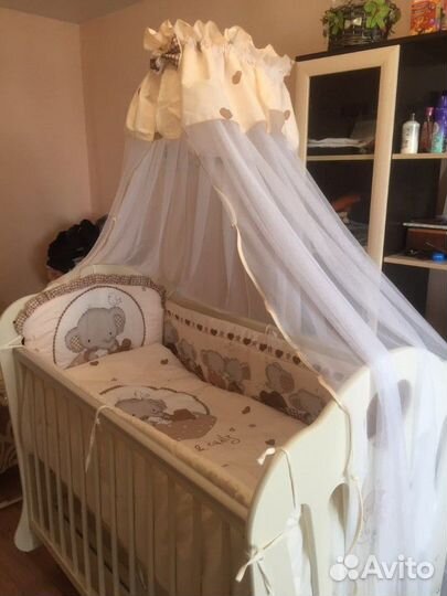 Кроватка детская