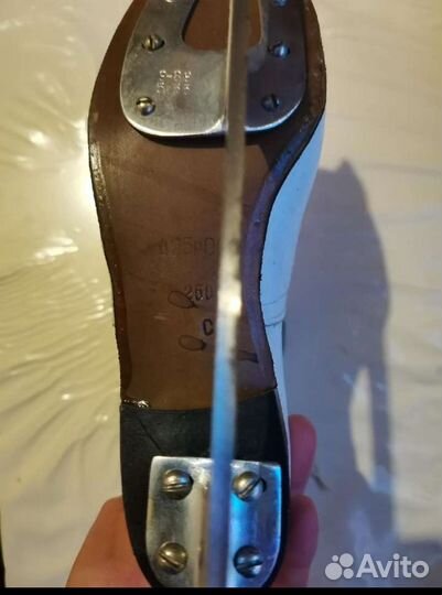 Продам коньки