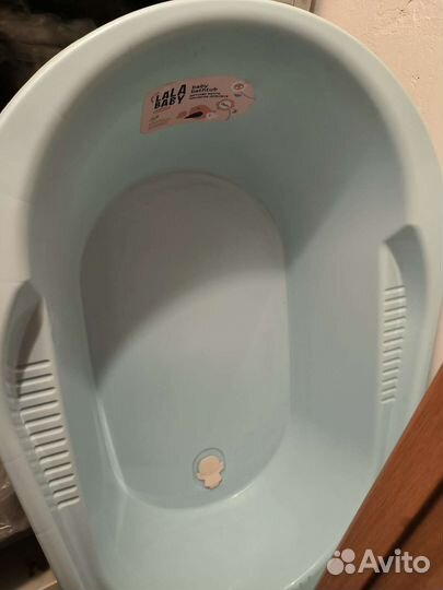 Ванночка для купания с горкой