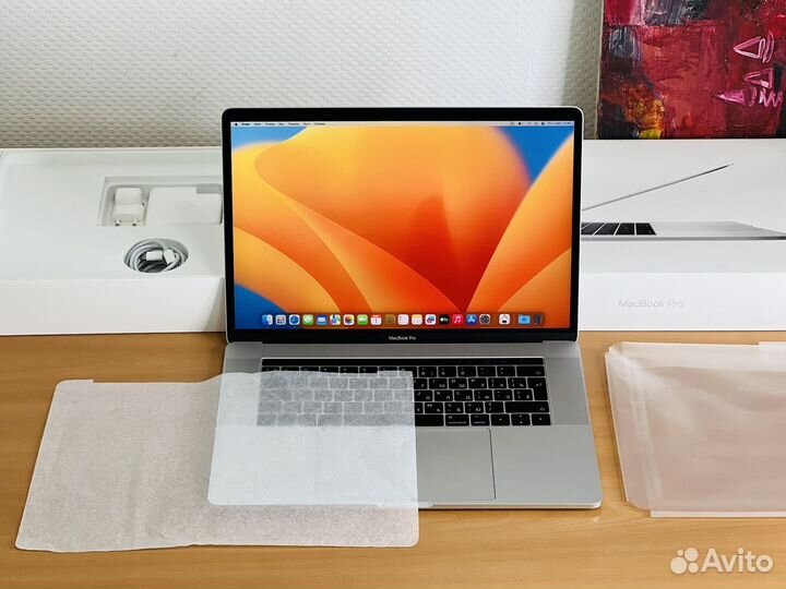 Macbook Pro 15 retina 2017 (состояние как новый)