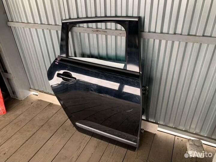 Дверь задняя правая Peugeot 3008