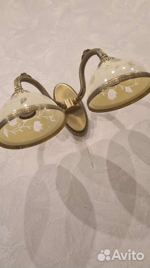 Комплект люстра и бра