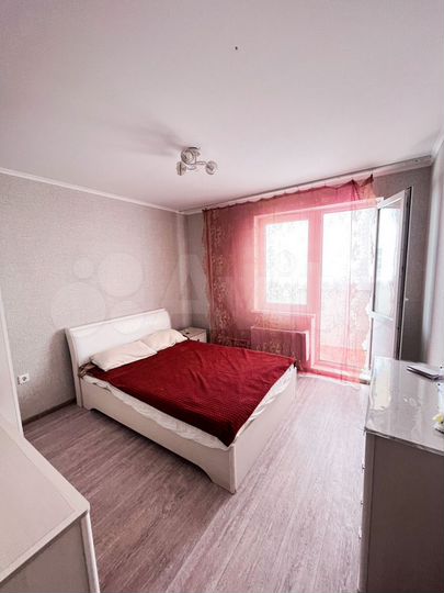 2-к. квартира, 65 м², 2/16 эт.