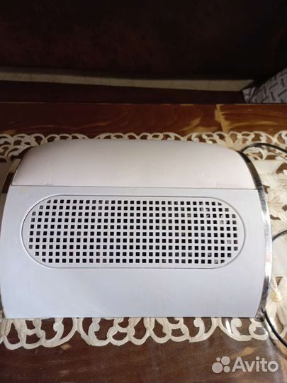 Вытяжка для маникюра напольная 3 моторная