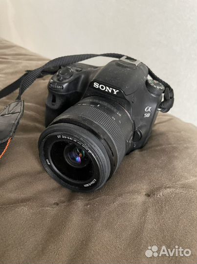 Зеркальный фотоаппарат