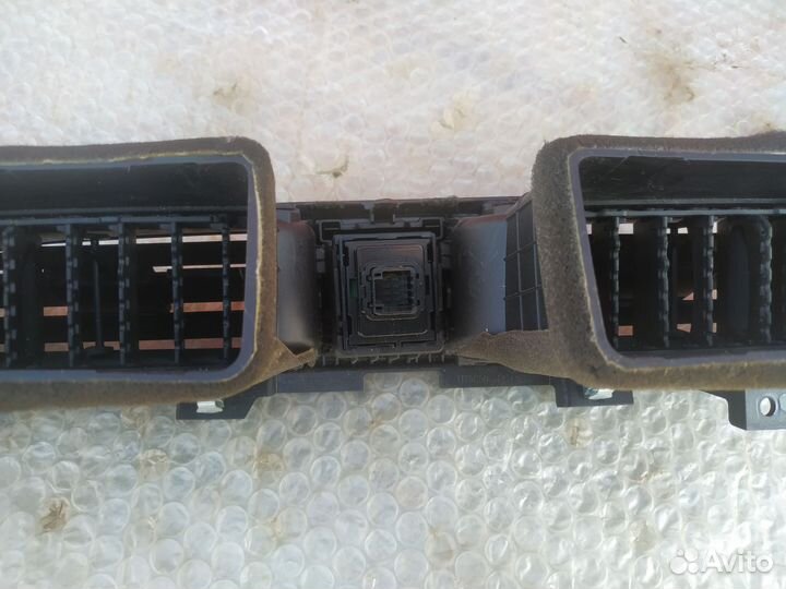 Дефлектор воздушный Kia Rio 4 FB Оригинал