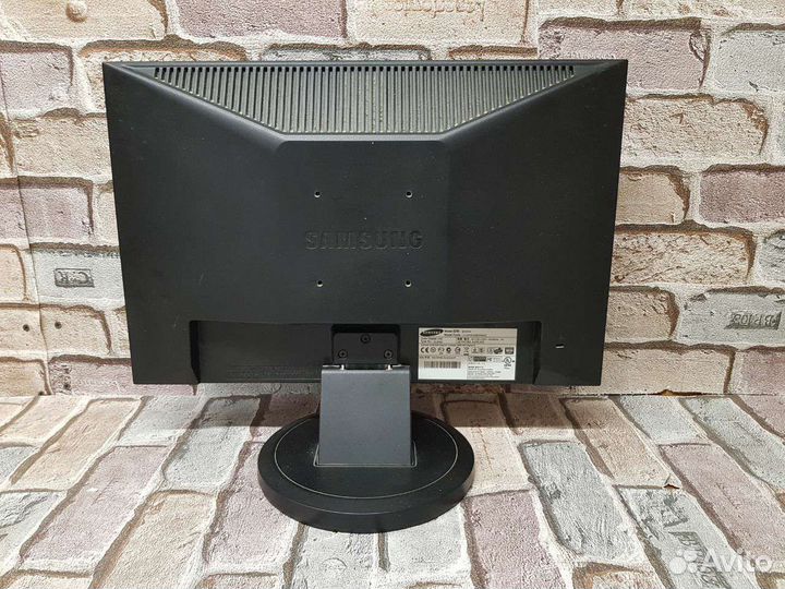 Монитор Samsung 19 дюймов