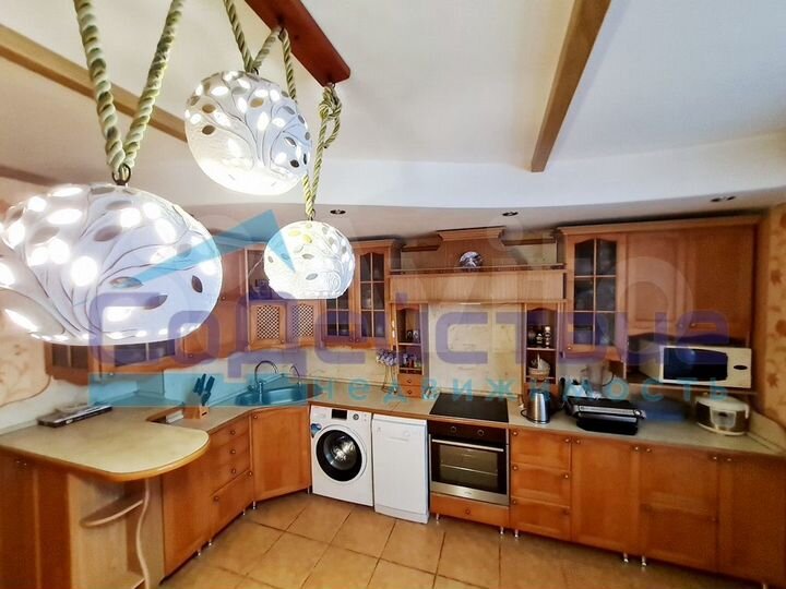 2-к. квартира, 72,9 м², 2/10 эт.