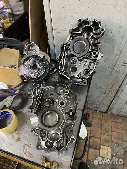 Кртер мотора + крышка генератора