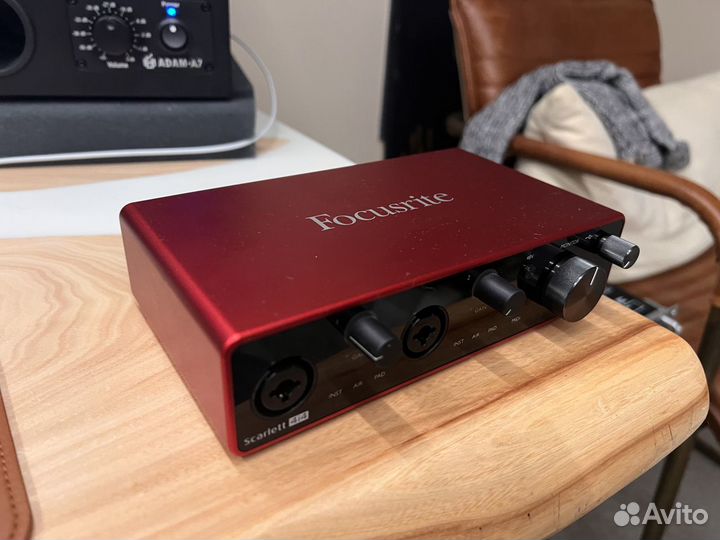 Focusrite scarlett 4i4 3rd gen