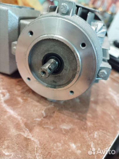 Электродвигатель трехфазный