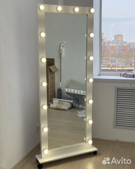 Гримерное зеркало