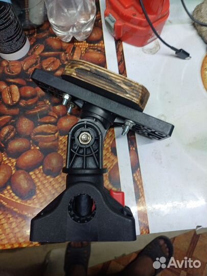 Держатель для эхолота