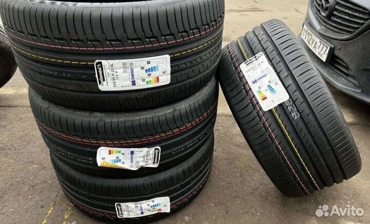 Continental PremiumContact 6 SSR 275/40 R22 и 315/35 R22 111Y