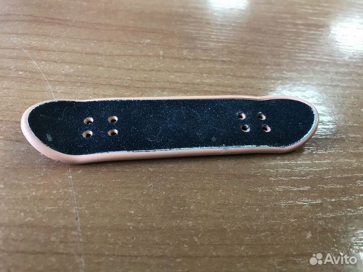 Маленький скейт без колёс