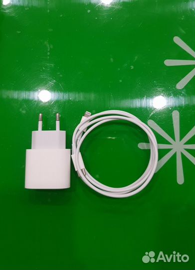 Телефон iPhone 11