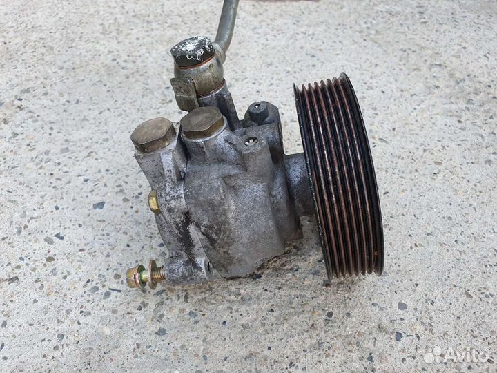 Насос гидроусилителя руля для Mitsubishi Pajero 3