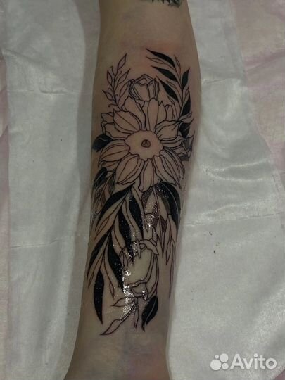 Татуировки и пирсинг