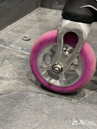 Трюковой самокат Кастом Стрит