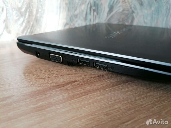 Нетбук acer aspire one D