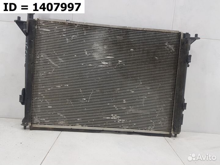 Радиатор охлаждения двигателя Hyundai Santa Fe