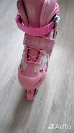 Комплект:роликовые коньки детские и защита, сумка