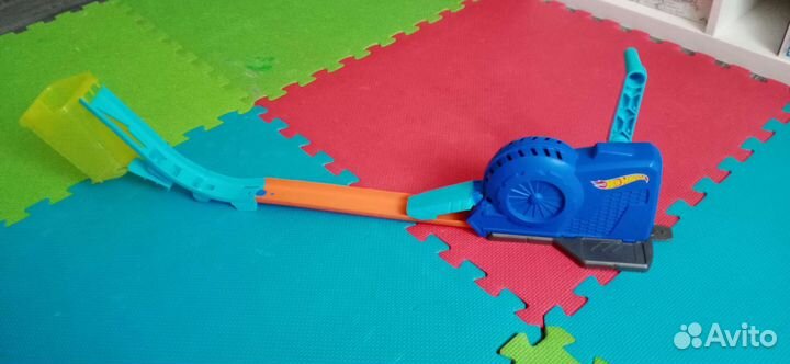 Трек хот вилс + запуск