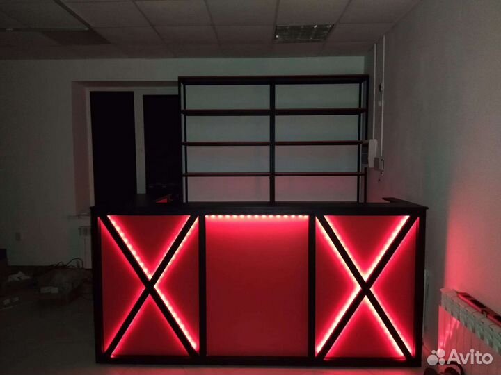 Ресепшн, барная стойка