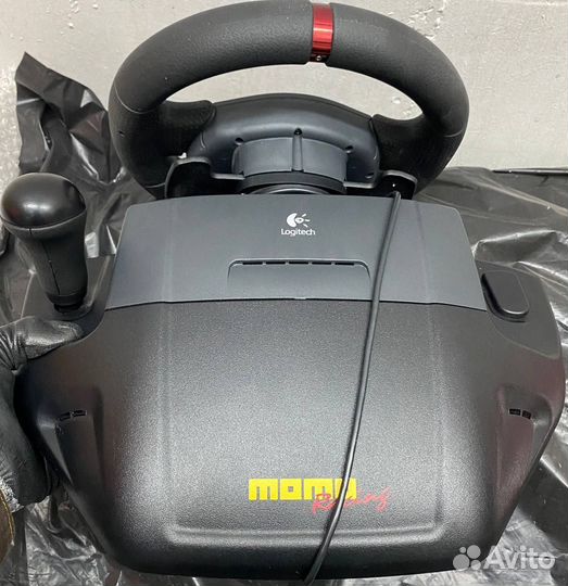 Руль Logitech momo racing