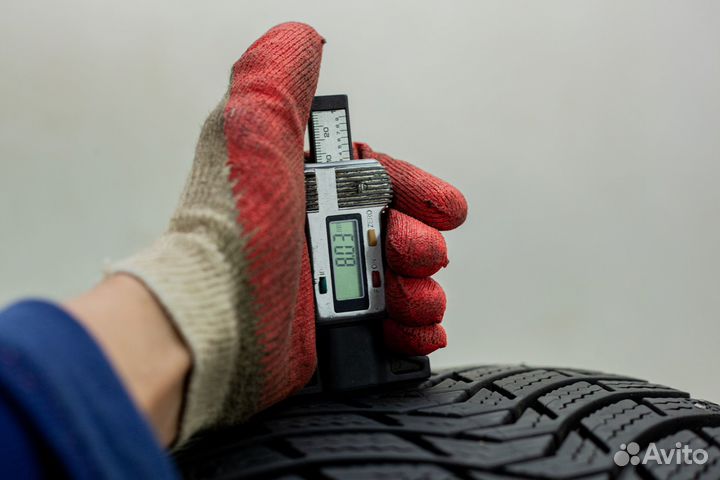 Michelin Latitude X-Ice North 3 235/45 R19 99H