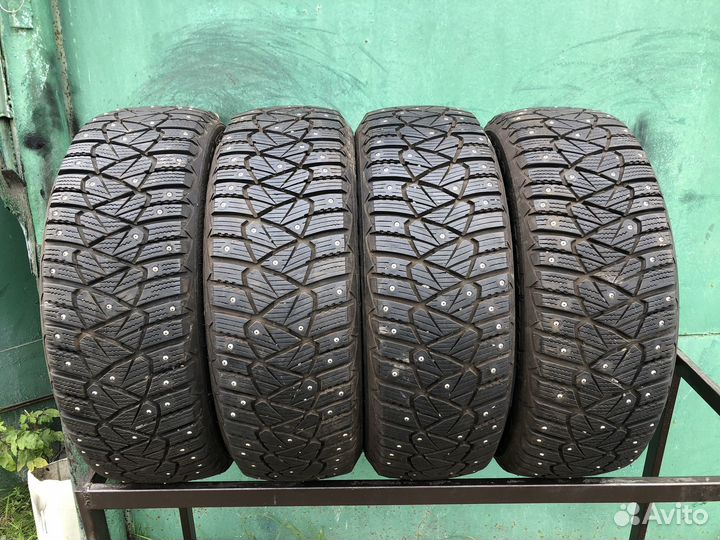 Goodyear Ultragrip 600 205/60 R16 96T