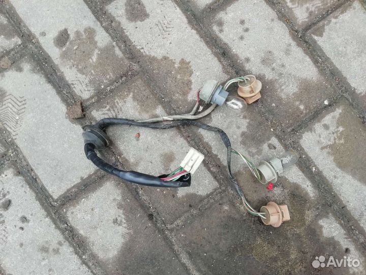 Проводка под задние фары Toyota Cresta jzx100