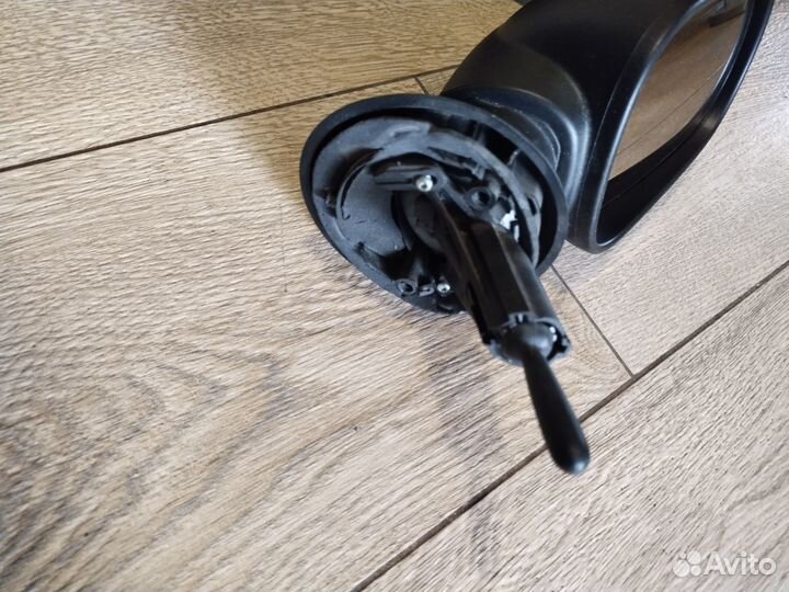 Зеркала заднего вида на Логан