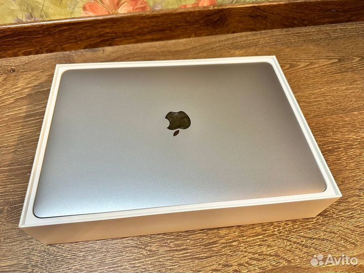 Apple MacBook Pro 13 2017 TouchBar