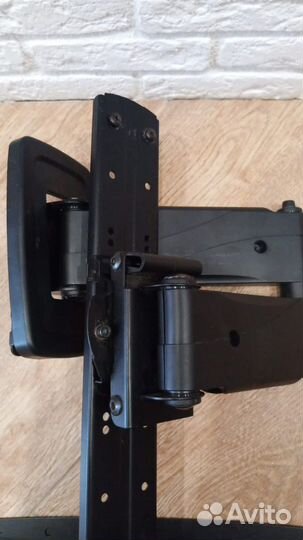 Кронштейн для телевизора