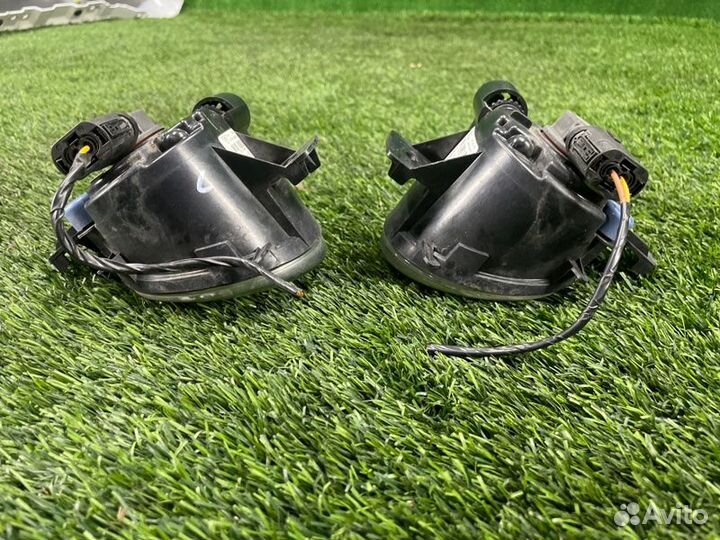 Фара противотуманная передняя Bmw X5 E70 N52B30